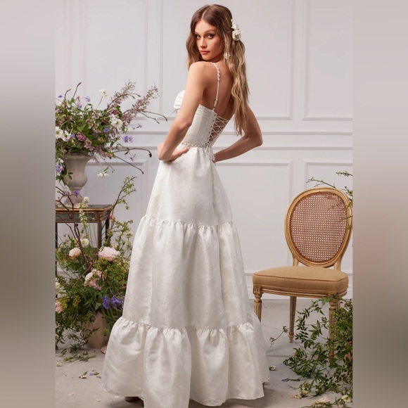 V. Chapman | Lucetta Dress in White Windsor Brocade - Picture 2 of 16